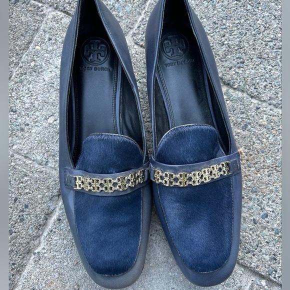 Tory Burch navy with gold Loafer - Picture 1 of 6
